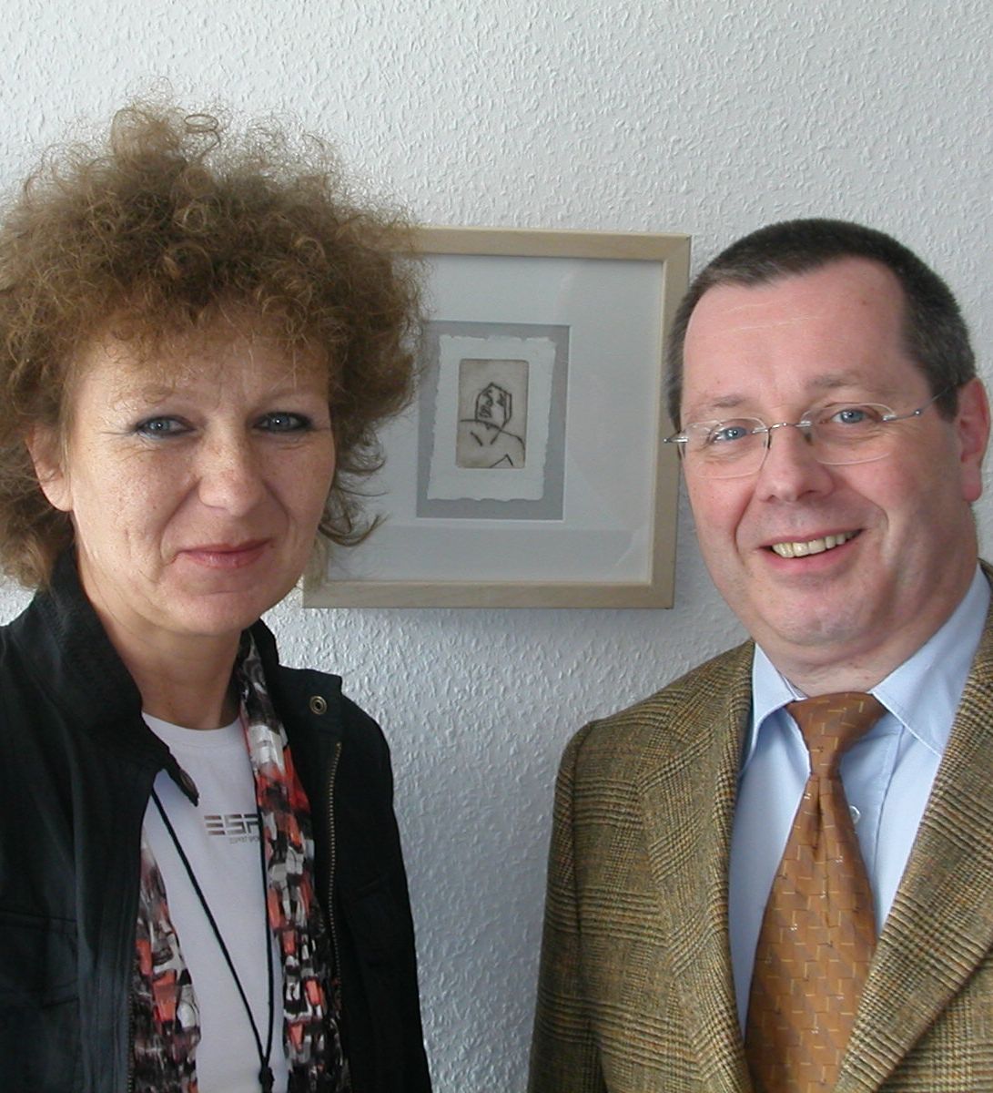 Stephan Eisel mit der Bonner Knstlerin Danuta Franzen bei einer Ausstellungserffnung im Wahlkreisbro